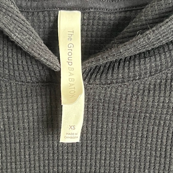 Aritzia The Group by Babaton - Thermal Hooded Longsleeve - Picture 5 of 6
